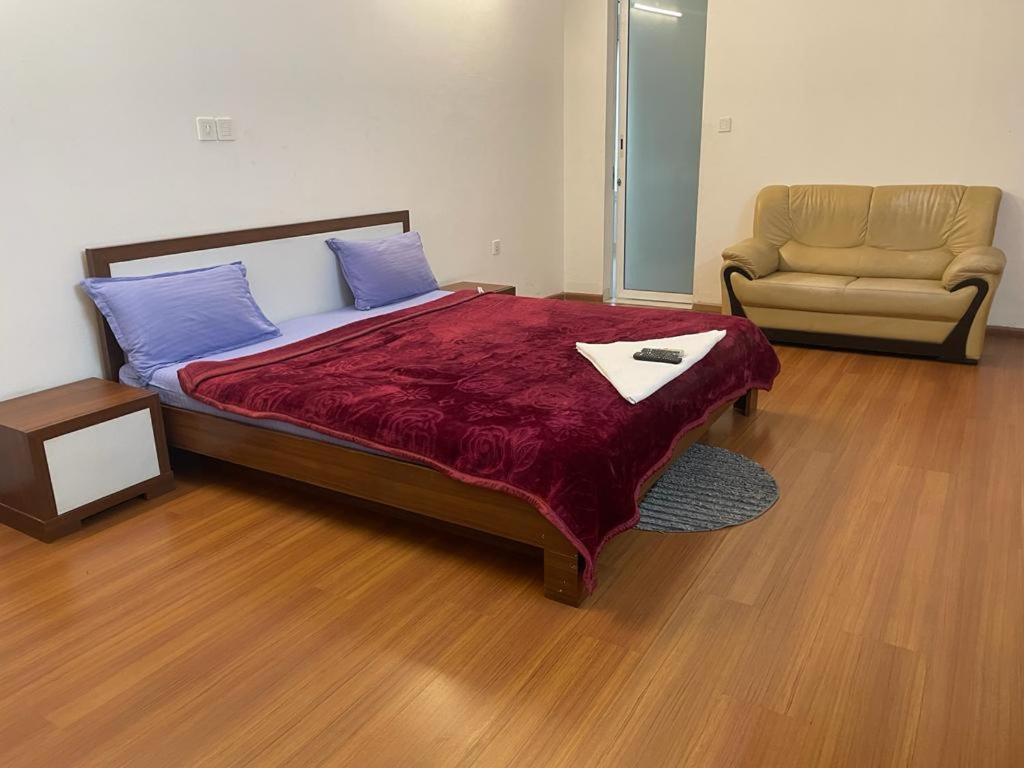 Royal Nest Premium-as * Pune